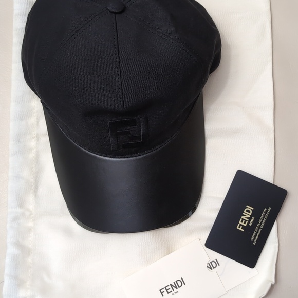Fendi Black Cap with Sunglasses - Picture 11 of 11